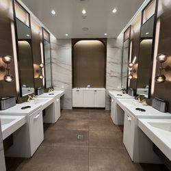 Delta Sky Club