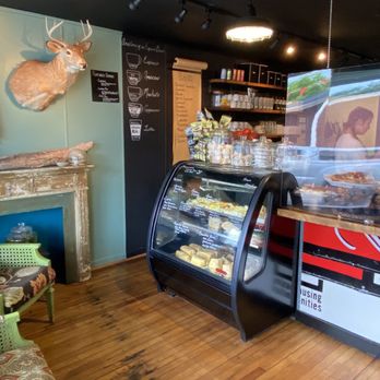Yellow Dog Cafe - Inside - Cafes Near Me - Onekama, Michigan