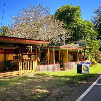 Sweet Tooth Shave Ice - Vintage Hawaii vibes with sweet treats inside - Shaved Ice Near Me - Kapaau, Hawaii Sweet Tooth Shave Ice - Vintage Hawaii vibes with sweet treats inside - Shaved Ice Near Me - Kapaau, Hawaii