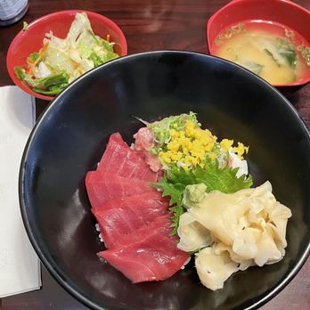 Waraku - Tuna Rice Bowl - Izakaya Near Me - Torrance, California Waraku - Tuna Rice Bowl - Izakaya Near Me - Torrance, California