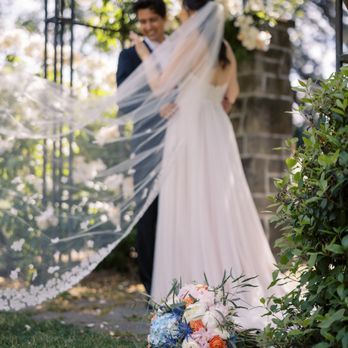 Sweet Blissful Blooms - Florists Near Me - Fall City, Washington