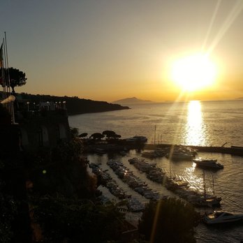 Maison Tofani - Sunset in Sorrento!  No words. - Bed & Breakfast Near Me - Sorrento, NA