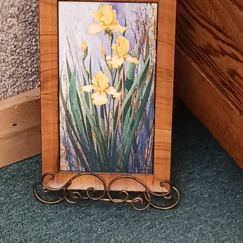 Fairfield by Marriott Inn & Suites Pigeon Forge - And a lovely floral painting; we LOVED all the artwork in this area! - Hotels Near Me - Pigeon Forge, Tennessee Fairfield by Marriott Inn & Suites Pigeon Forge - And a lovely floral painting; we LOVED all the artwork in this area! - Hotels Near Me - Pigeon Forge, Tennessee