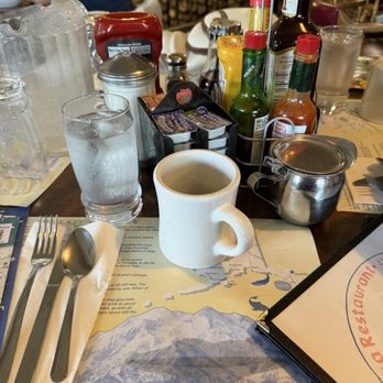 Gwennies Old Alaska Restaurant - Great condiment selection on the table - American Near Me - Anchorage, Alaska