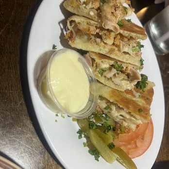 Desert Moon Mediterranean Grill - Chicken Toshka with Chicken ( 4 pieces) - Mediterranean Near Me - Anaheim, California