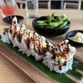 Sama Handroll - Soft shell crab cut roll - Japanese Near Me - Los Angeles, California Sama Handroll - Soft shell crab cut roll - Japanese Near Me - Los Angeles, California