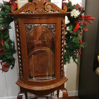 The Incredible Christmas Place - Music Box - Gift Shops Near Me - Pigeon Forge, Tennessee The Incredible Christmas Place - Music Box - Gift Shops Near Me - Pigeon Forge, Tennessee
