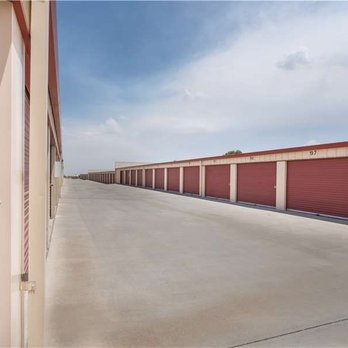 Extra Space Storage - Exterior Units - Extra Space Storage at 13522 Main St, Hesperia, CA 92345 - Self Storage Near Me - Hesperia, California