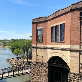 Eagle & Phenix - Right on the Chattahoochee River - Apartments Near Me - Columbus, Georgia