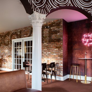 DeBrand Fine Chocolates - the interior of the restaurant - Chocolatiers & Shops Near Me - Fort Wayne, Indiana DeBrand Fine Chocolates - the interior of the restaurant - Chocolatiers & Shops Near Me - Fort Wayne, Indiana