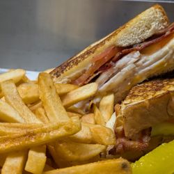 Hessler's Pub & Grill