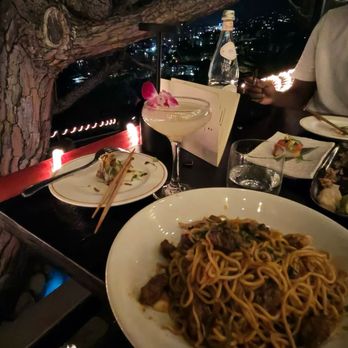 Yamashiro Hollywood - Garlic steak noodles - Japanese Near Me - Los Angeles, California Yamashiro Hollywood - Garlic steak noodles - Japanese Near Me - Los Angeles, California