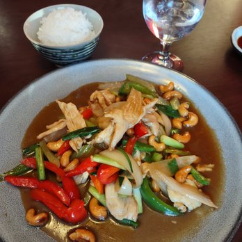 Thai Sushi Aroy Dee - Chicken with Cashews - Thai Near Me - Glens Falls, New York Thai Sushi Aroy Dee - Chicken with Cashews - Thai Near Me - Glens Falls, New York