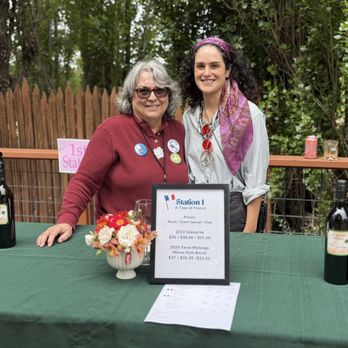 David Coffaro Winery - More wine tasting with Pats daughter - Wineries Near Me - Geyserville, California