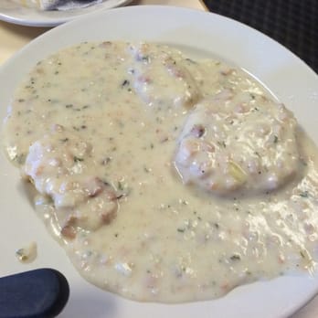 Katrina's Cafe - Biscuits and gravy tasted rich like clam chowder! - Breakfast & Brunch Near Me - Auburn, California