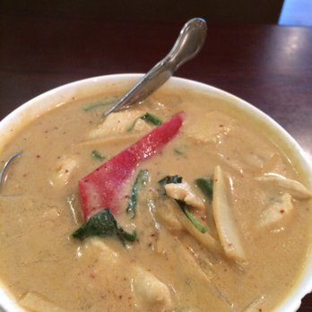 At Thai Restaurant - Green chicken curry - Thai Near Me - Tacoma, Washington At Thai Restaurant - Green chicken curry - Thai Near Me - Tacoma, Washington