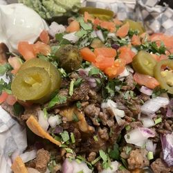 El Valle Taqueria - Asada nachos