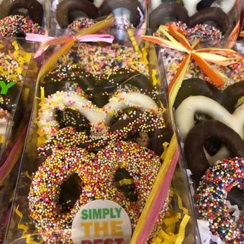 Sweeties Candy Cottage - DELICIOUS - Candy Stores Near Me - Huntington, New York