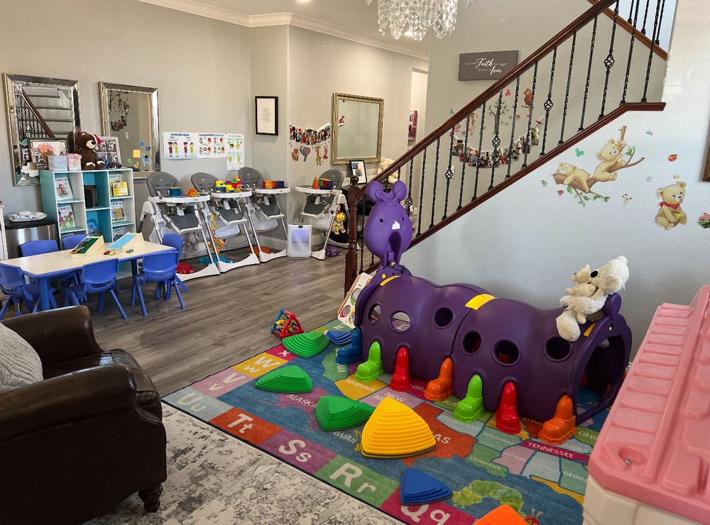 Shining Stars Daycare - childcare center in Turlock, CA