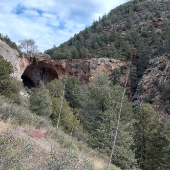 Tonto Natural Bridge State Park - First view of the bridge - Hiking Near Me - Pine, Arizona Tonto Natural Bridge State Park - First view of the bridge - Hiking Near Me - Pine, Arizona