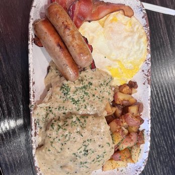 Eggington's - Biscuit and gravy - Breakfast & Brunch Near Me - Casper, Wyoming