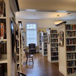 The Licia & Mason Beekley Community Library