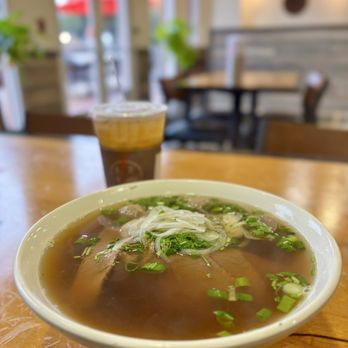 123 Pho - Playa Vista - Pho with thin noodles, brisket, rare flank, meatballs in a beef & chicken broth - Vietnamese Near Me - Los Angeles, California 123 Pho - Playa Vista - Pho with thin noodles, brisket, rare flank, meatballs in a beef & chicken broth - Vietnamese Near Me - Los Angeles, California