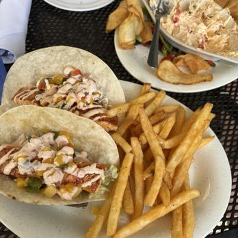 Driftaway Cafe - Salmon Tacos - American Near Me - Savannah, Georgia Driftaway Cafe - Salmon Tacos - American Near Me - Savannah, Georgia