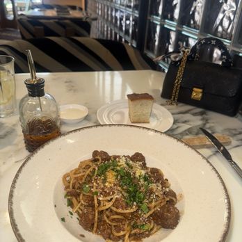Botanico Waikiki - Bolognese - Mediterranean Near Me - Honolulu, Hawaii