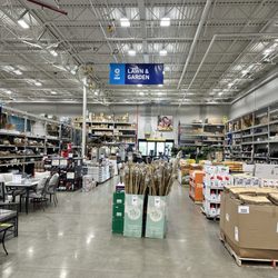 Lowe's Home Improvement - Indoor lawn and garden
