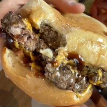 Bix - BBQ burger - Sports Bars Near Me - West Des Moines, Iowa Bix - BBQ burger - Sports Bars Near Me - West Des Moines, Iowa