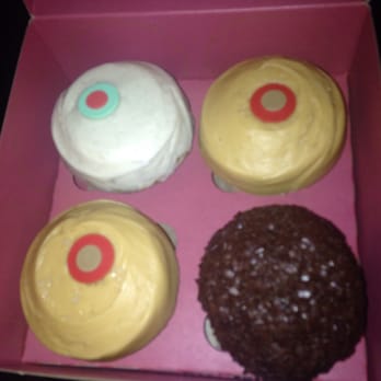 Sprinkles Georgetown - Salted caramel, carrot, chocolate - Bakeries Near Me - Washington, DC, District of Columbia Sprinkles Georgetown - Salted caramel, carrot, chocolate - Bakeries Near Me - Washington, DC, District of Columbia