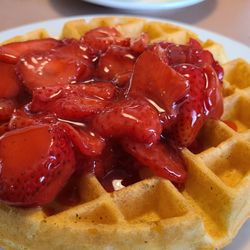 Island Lake Cafe - Strawberry waffle. AVOID AT ALL COSTS.