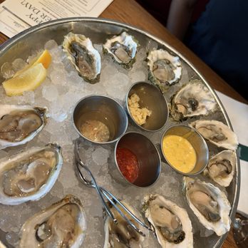 Pinyon - Oysters - Mediterranean Near Me - Scottsdale, Arizona Pinyon - Oysters - Mediterranean Near Me - Scottsdale, Arizona