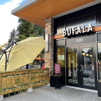 Bufala Edgemont Village - Cocktail Bars Near Me - North Vancouver, British Columbia