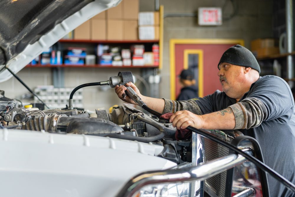 LUBE ALLEY Updated September 2024 16 Photos & 22 Reviews 651 W