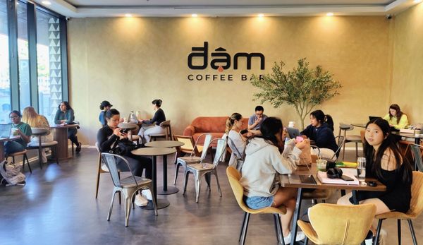 đậm coffee bar by null