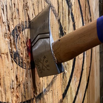Casting Iron - underhand bullseye - Axe Throwing Near Me - Enumclaw, Washington