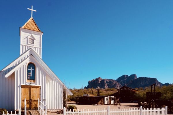 Apache Trail by null