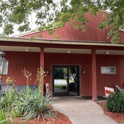 Tate's Place - The entry way