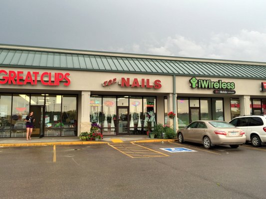 TOP NAILS - Updated December 2024 - 28 Photos & 15 Reviews - 50 Lafrentz, Marshalltown, Iowa