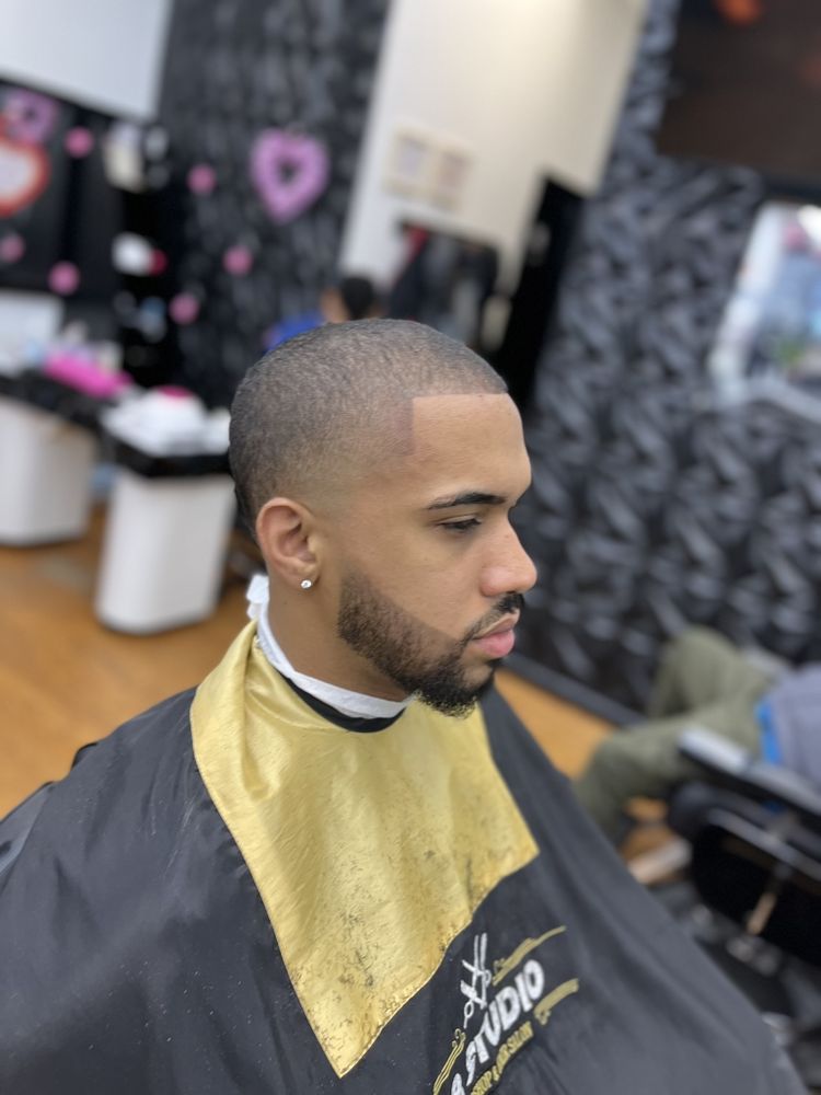 R8 STUDIO AND HAIR SALON Updated October 2024 Request an