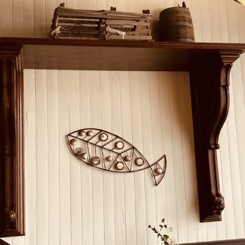 Fins & Tales - Nice Decor - Seafood Near Me - Southbridge, Massachusetts