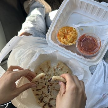 Las Comadres - Pupusa - Salvadoran Near Me - Santa Maria, California Las Comadres - Pupusa - Salvadoran Near Me - Santa Maria, California