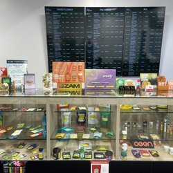 Kurve Cannabis - Photo