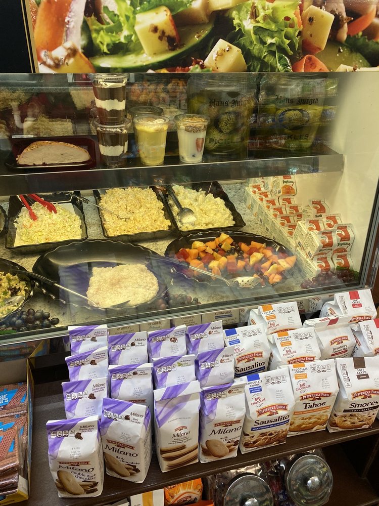 SOUTH COUNTRY DELI 34 Photos Delis 740 S Country Rd, East