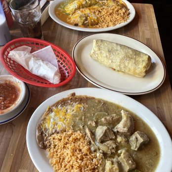 El Carpintero - Chile verde, asada burrito, chicken enchilada and chili relleno. - Mexican Near Me - Burbank, California