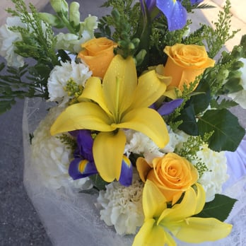 Art In Flowers - Florists Near Me - Alhambra, California Art In Flowers - Florists Near Me - Alhambra, California