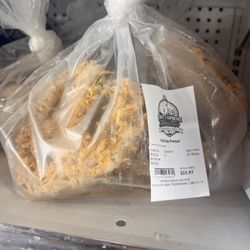 Lighthouse Seafood - Crab dip pretzels