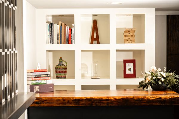 ACME Fine Wines by null